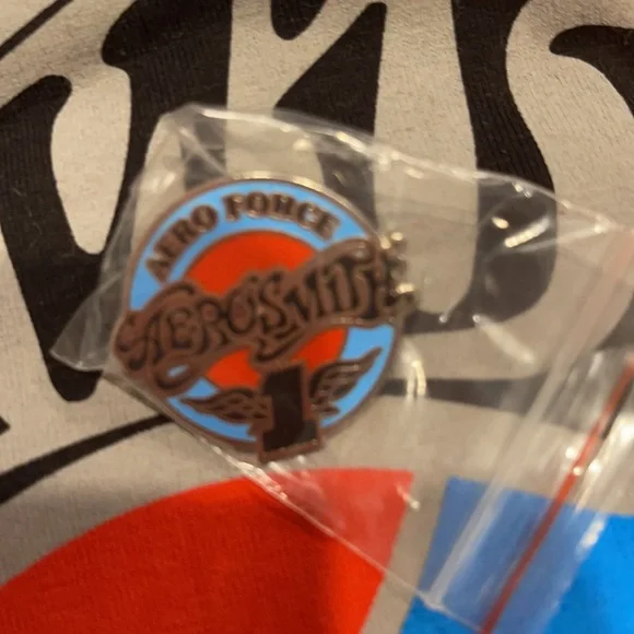 Aerosmith tour tee - Picture 2 of 2